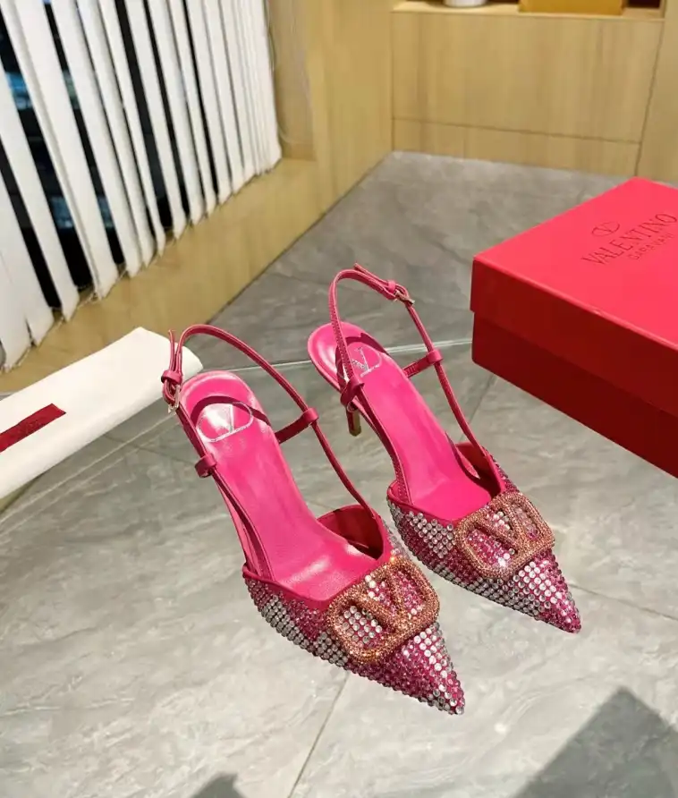 hype Valentino High Heels