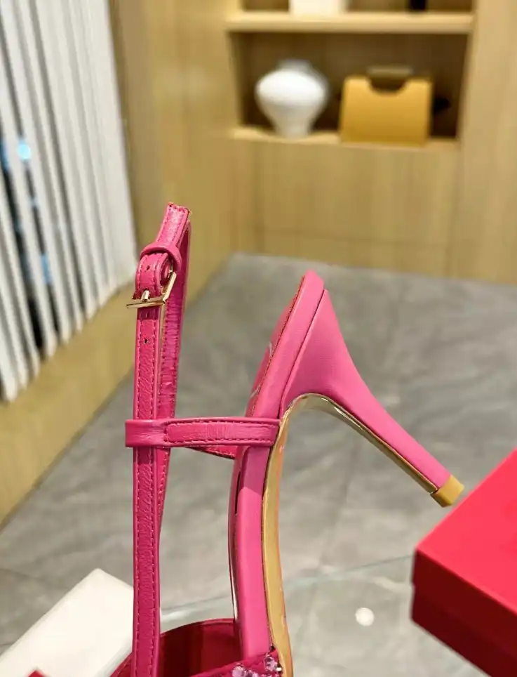 hype Valentino High Heels