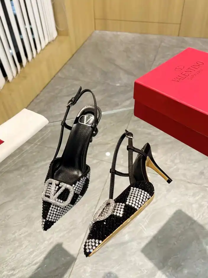 hype Valentino High Heels