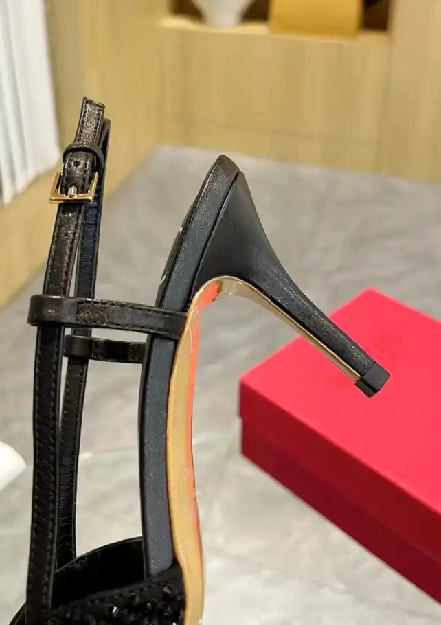 hype Valentino High Heels