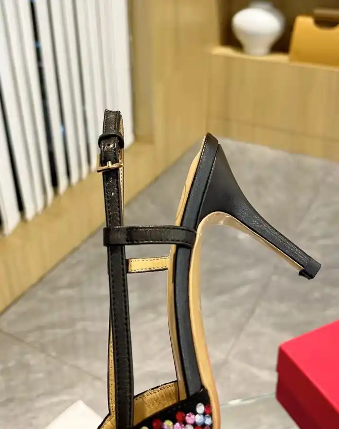 hype Valentino High Heels