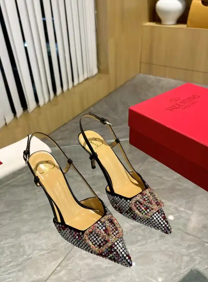 hype Valentino High Heels