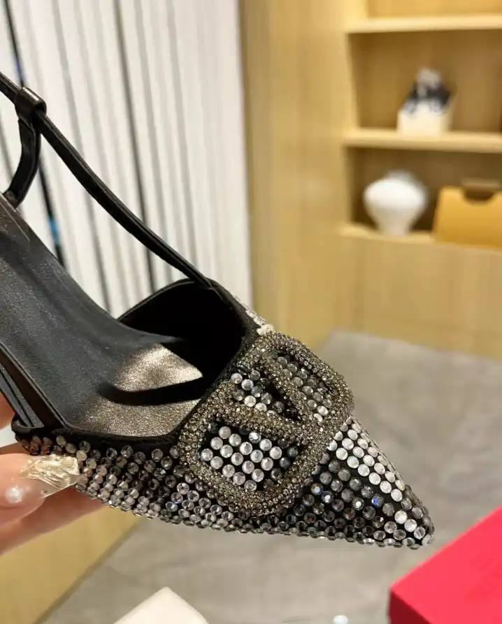 hype Valentino High Heels