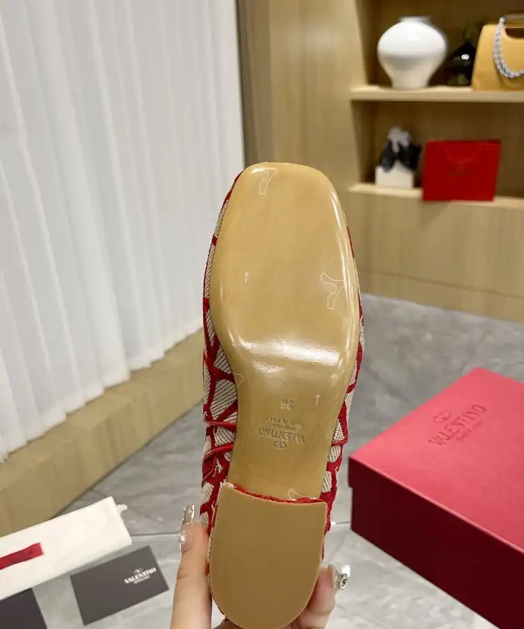 hype Valentino High Heels