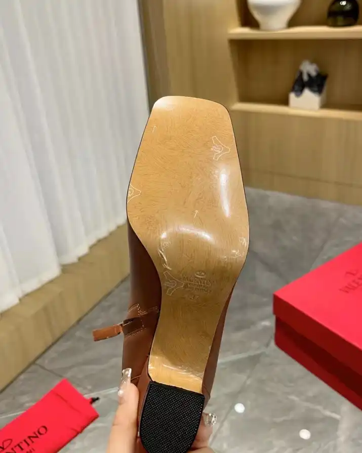 hype Valentino High Heels