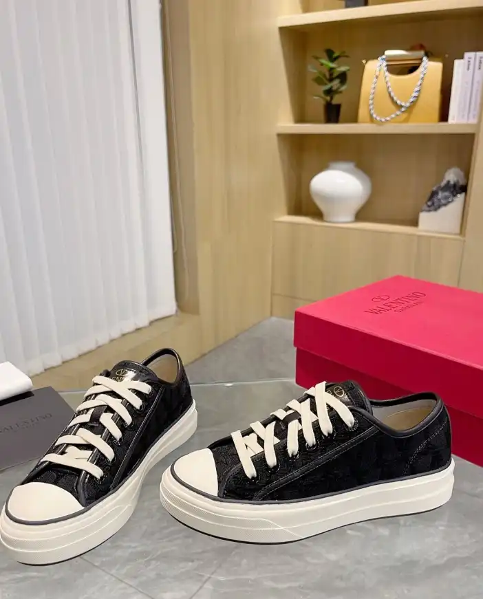 hype Valentino Casual Shoes