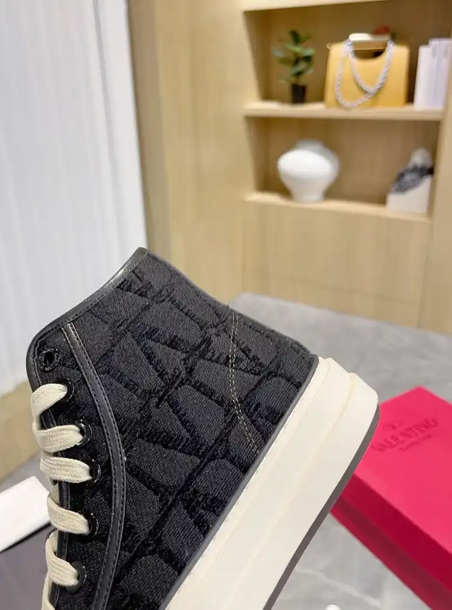 hype Valentino Casual Shoes