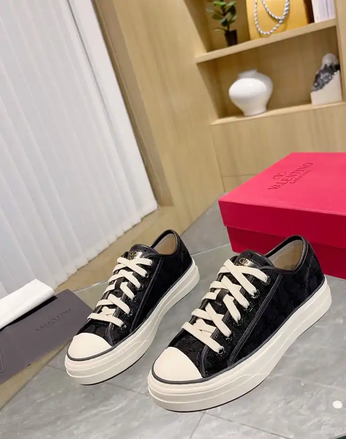 hype Valentino Casual Shoes