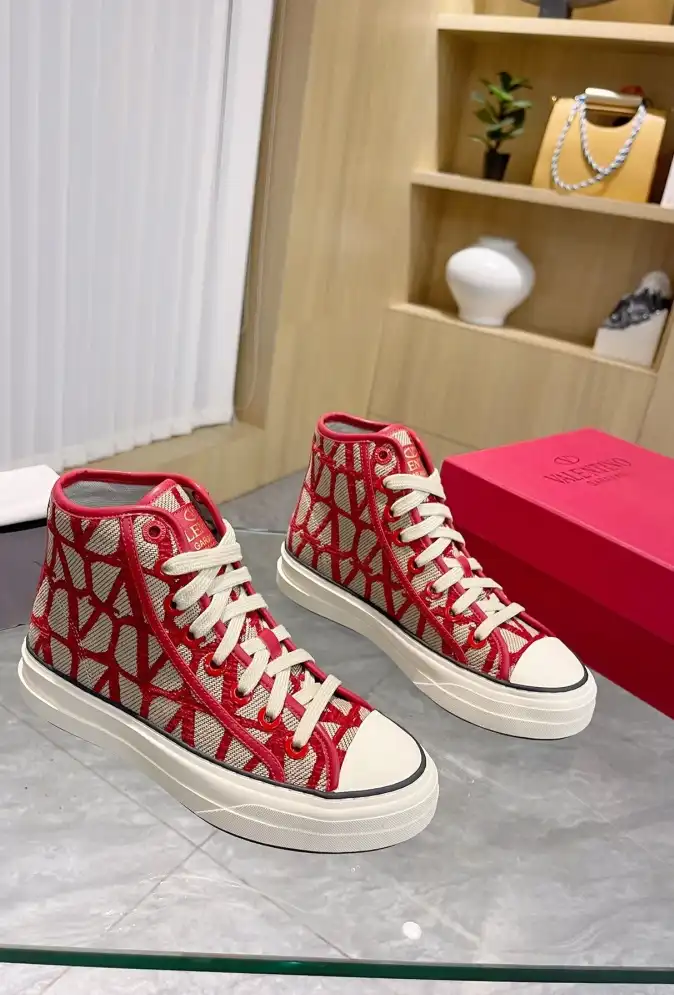 hype Valentino Casual Shoes