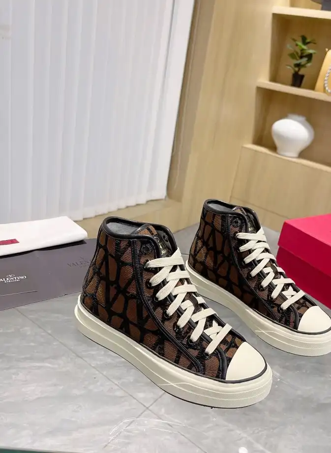 hype Valentino Casual Shoes