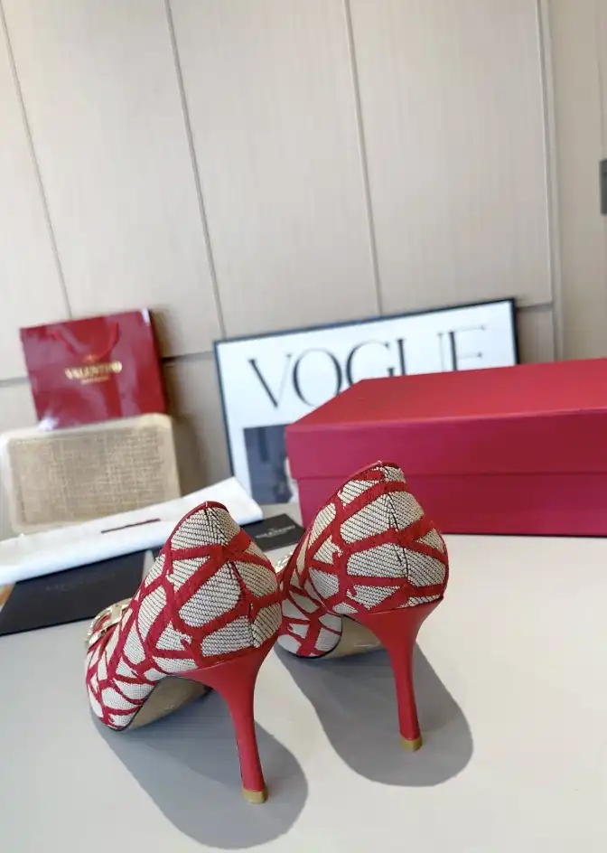 hype Valentino High Heels