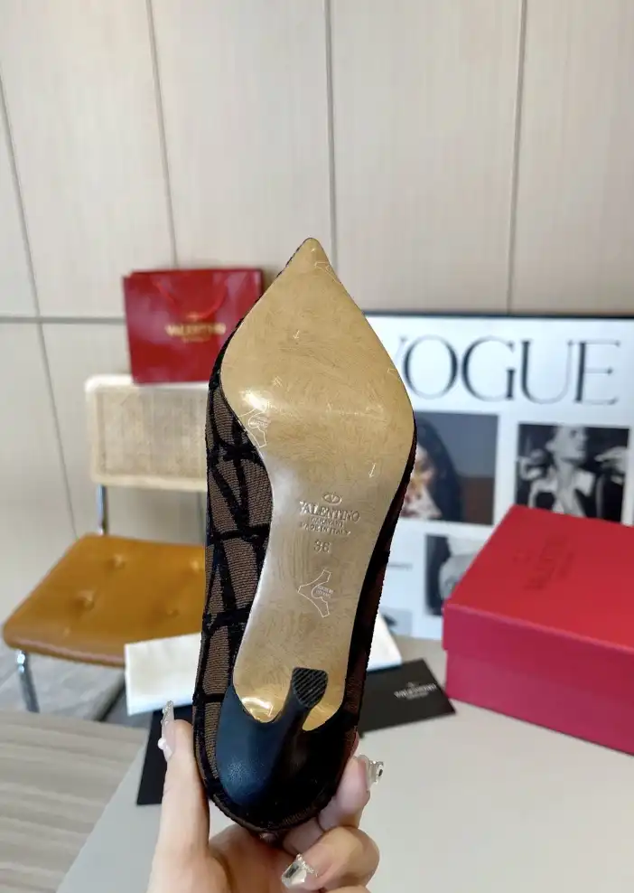 hype Valentino High Heels