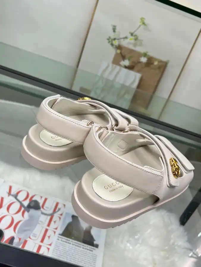 hype Gucci Sandals