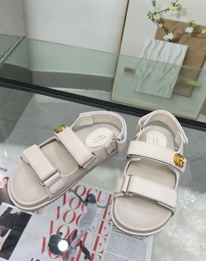 hype Gucci Sandals