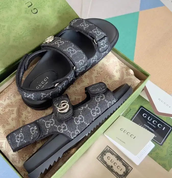 hype Gucci Sandals