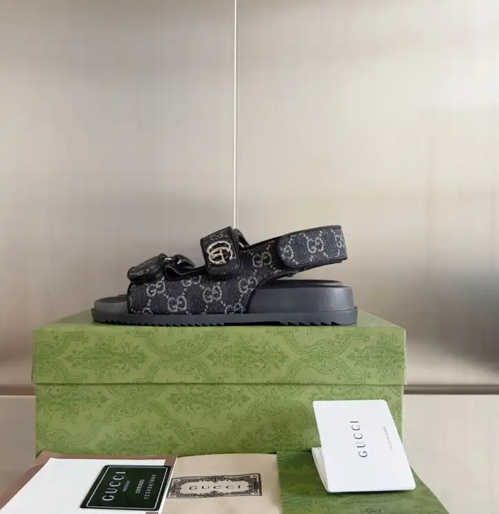 hype Gucci Sandals