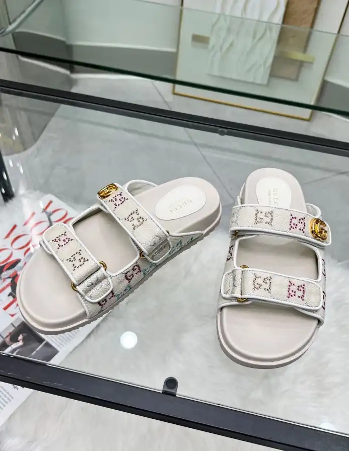 hype Gucci Sandals