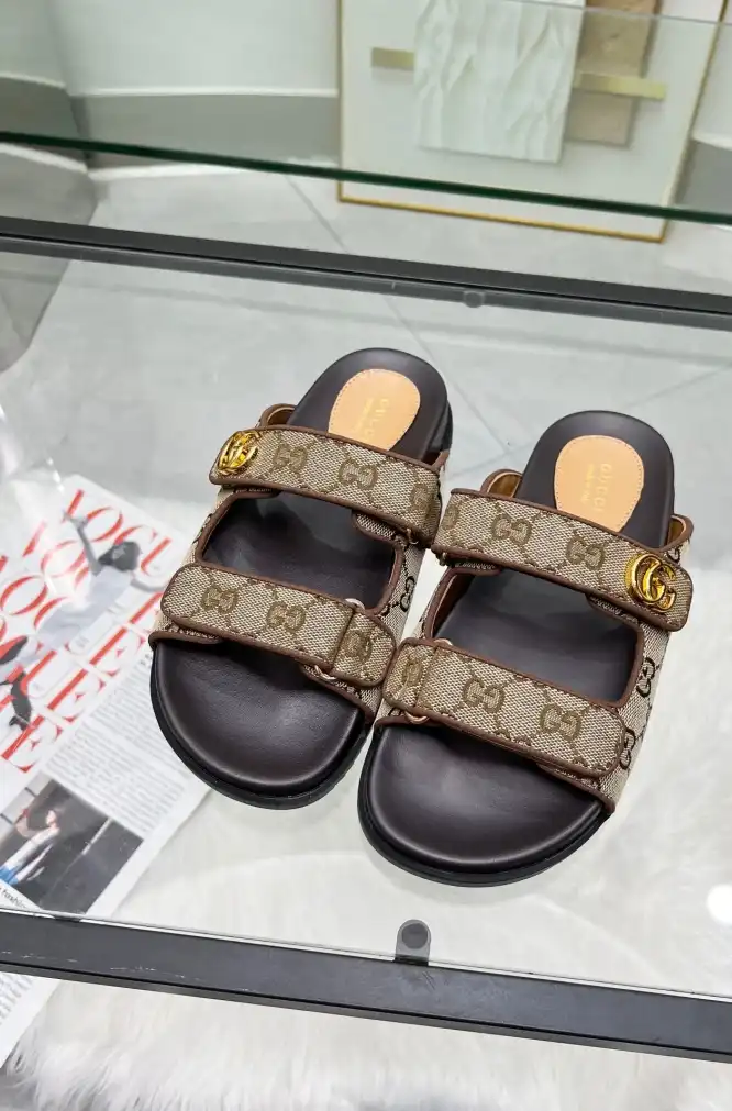 hype Gucci Sandals