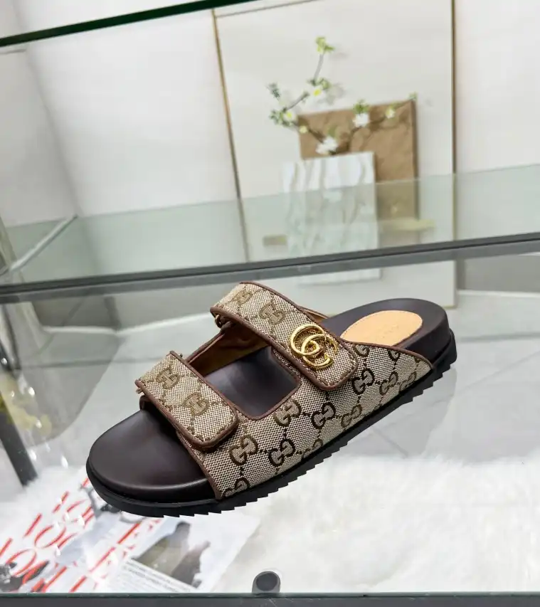 hype Gucci Sandals