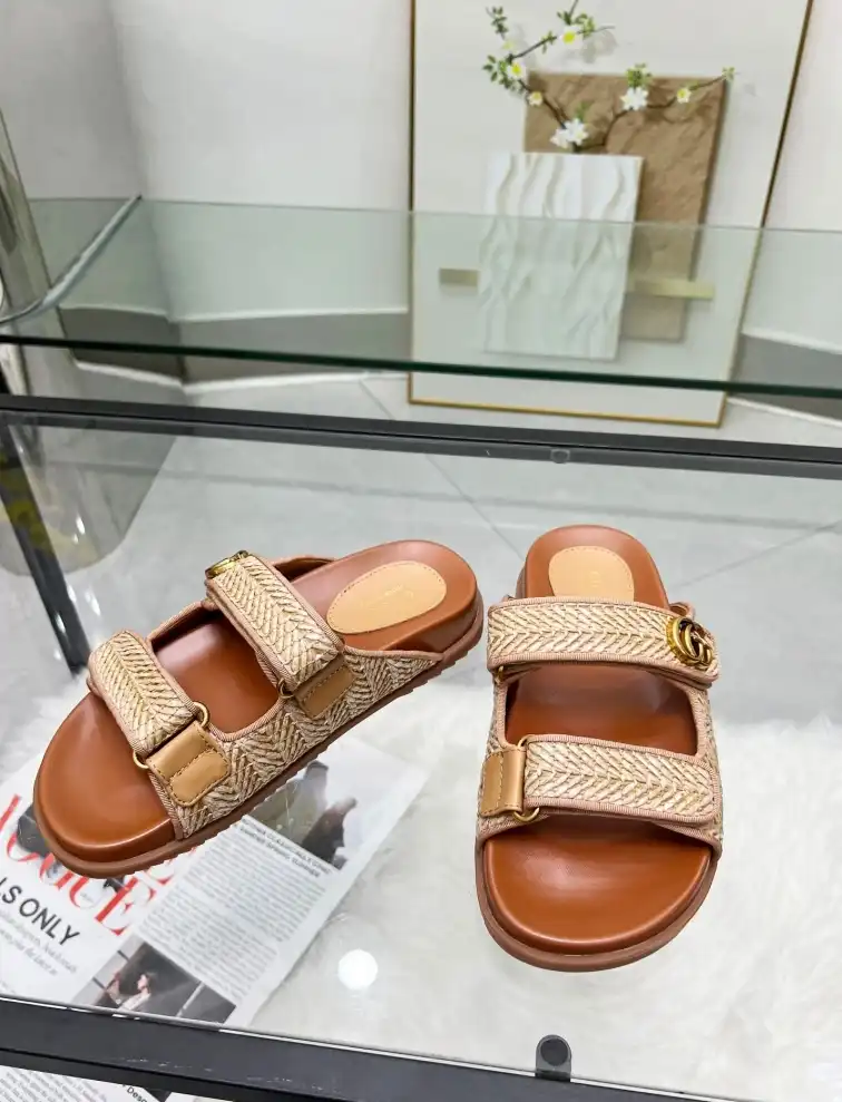 hype Gucci Sandals