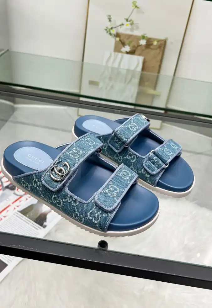 hype Gucci Sandals