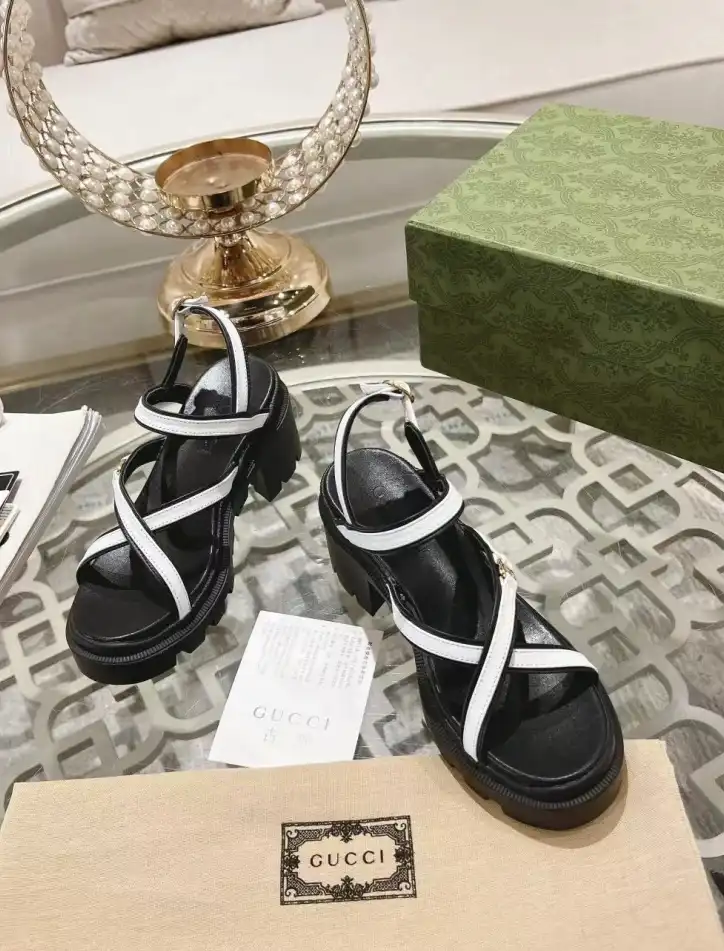 hype Gucci Sandals