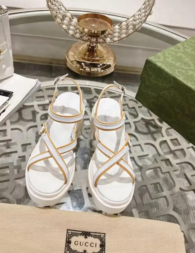 hype Gucci Sandals