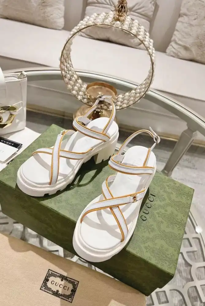 hype Gucci Sandals