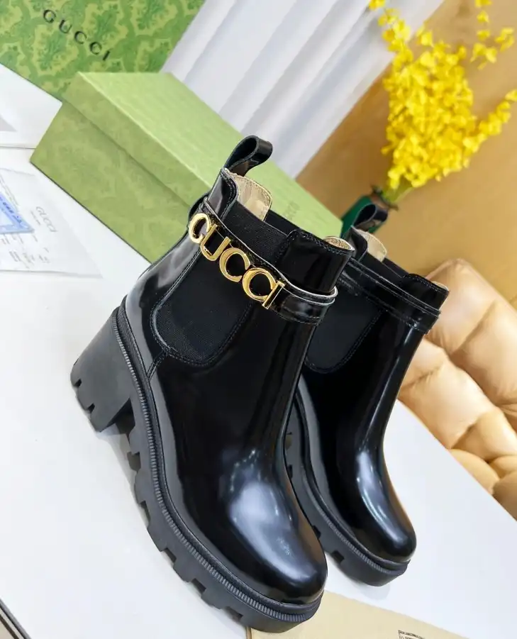 hype Gucci Boots