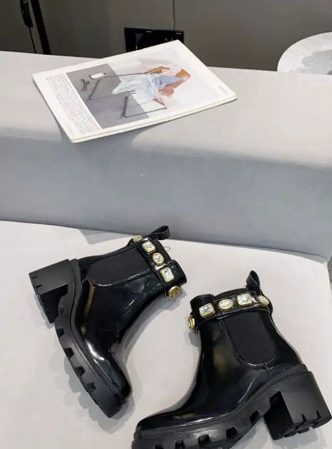 hype Gucci Boots