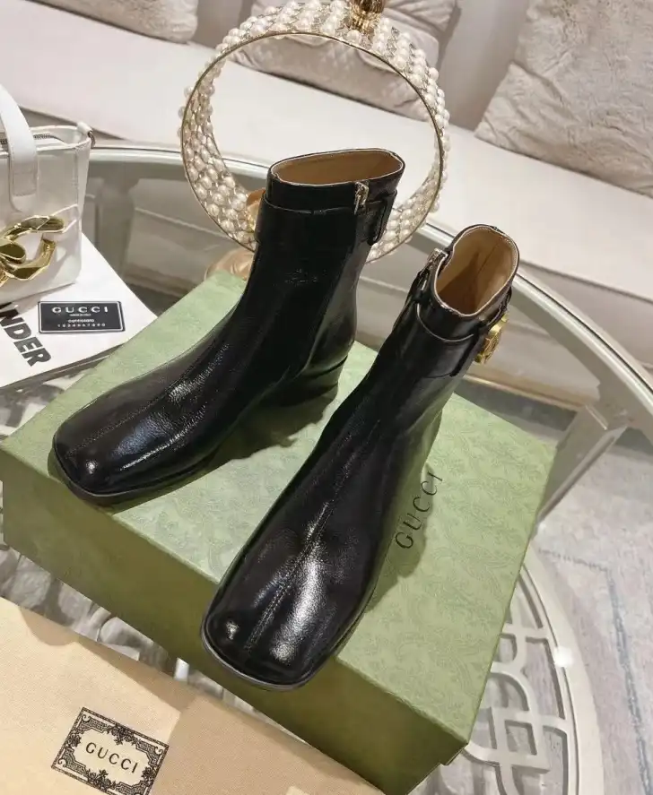 hype Gucci Boots