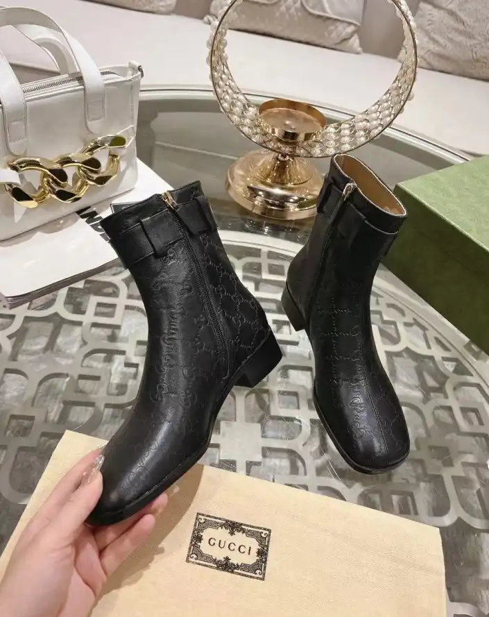 hype Gucci Boots