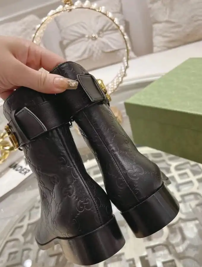 hype Gucci Boots