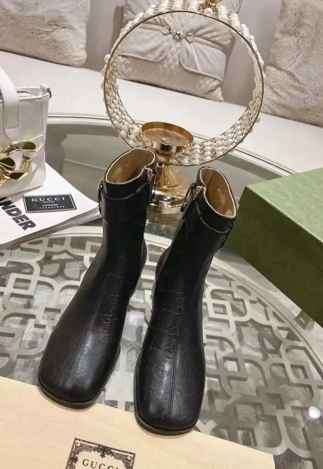 hype Gucci Boots