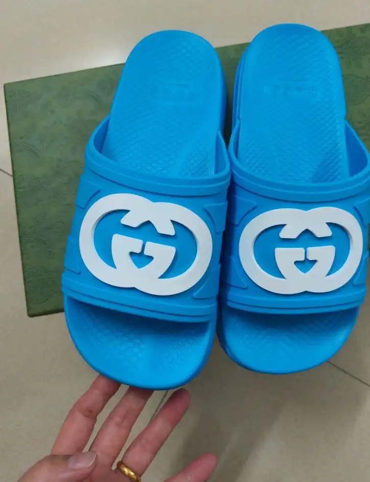 hype Gucci Slippers