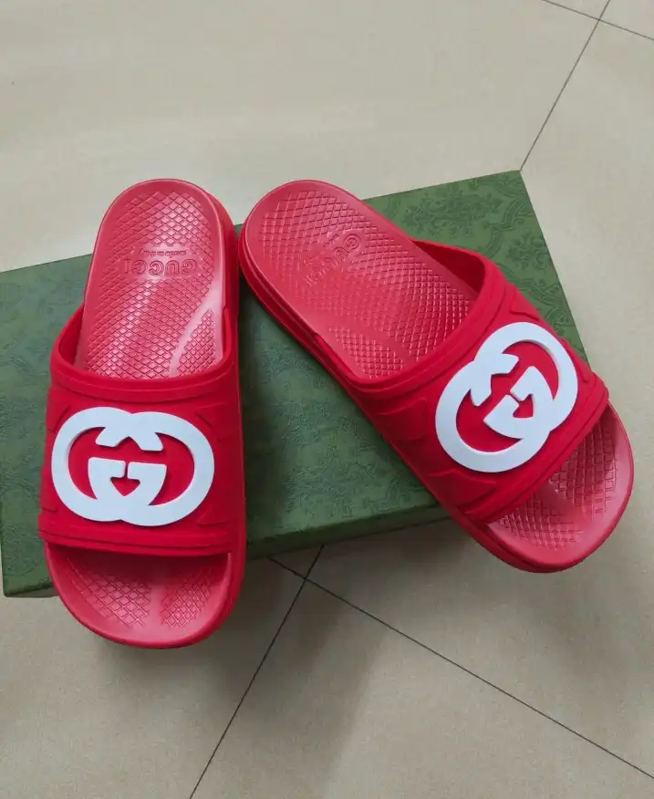 hype Gucci Slippers