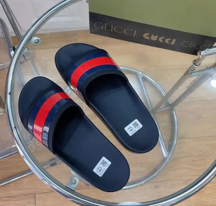 hype Gucci Slippers