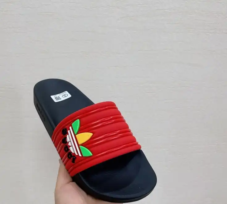 hype Gucci Slippers