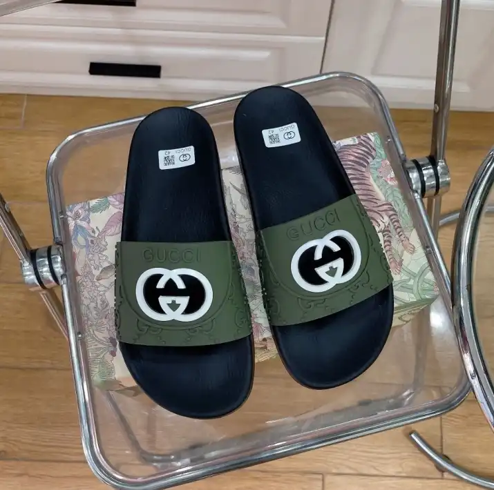 hype Gucci Slippers