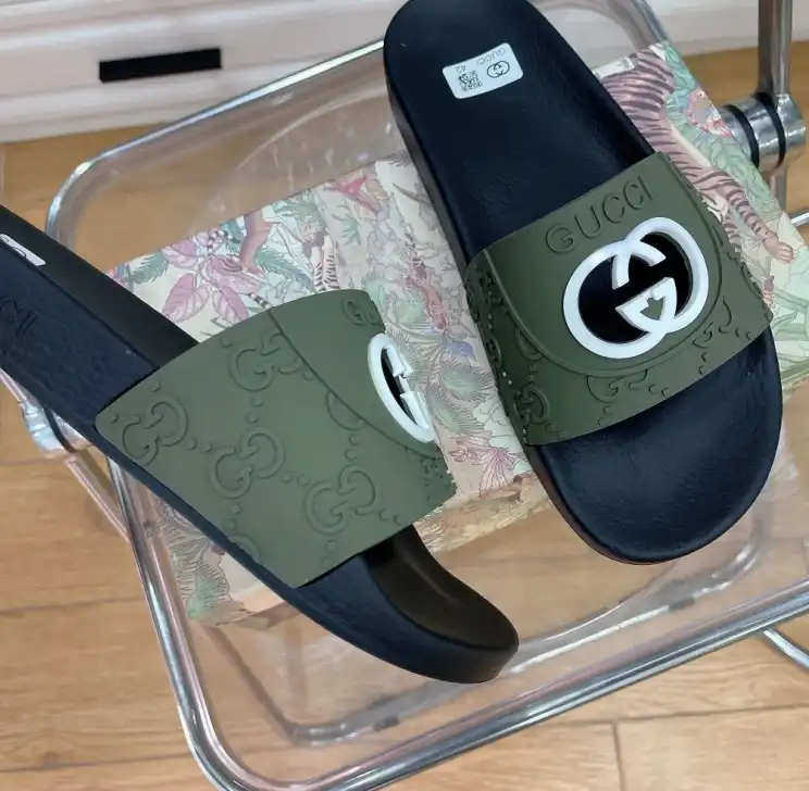 hype Gucci Slippers