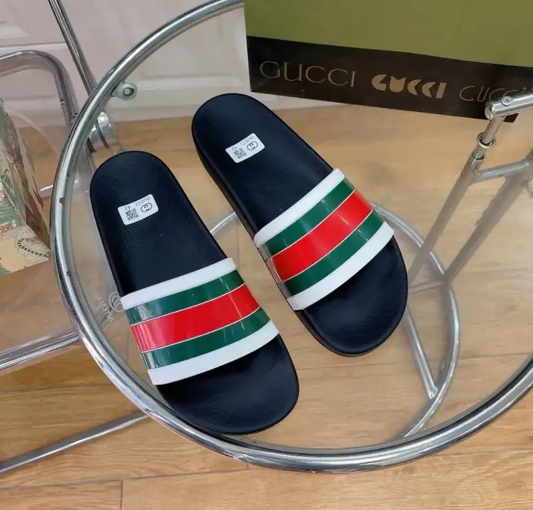 hype Gucci Slippers