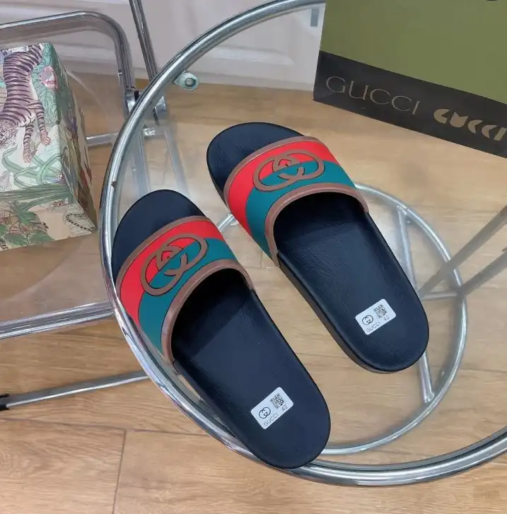 hype Gucci Slippers