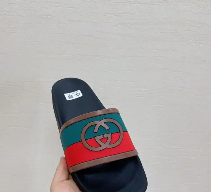 hype Gucci Slippers