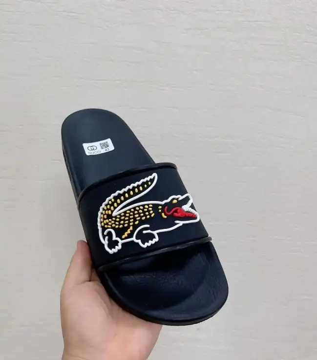 hype Gucci Slippers