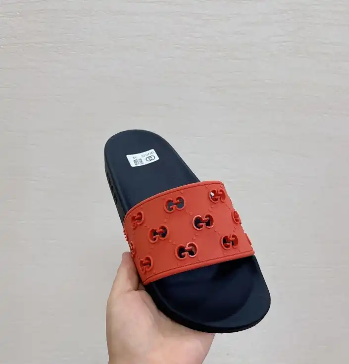 hype Gucci Slippers