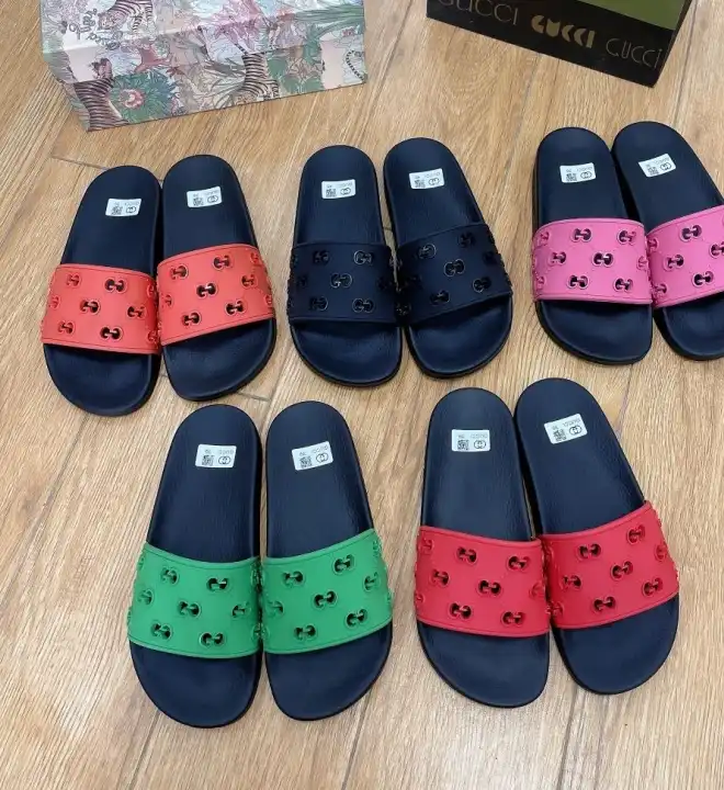 hype Gucci Slippers