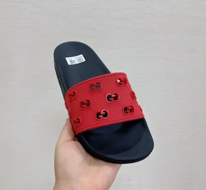 hype Gucci Slippers