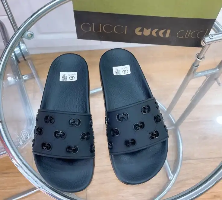 hype Gucci Slippers