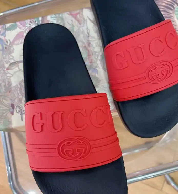 hype Gucci Slippers