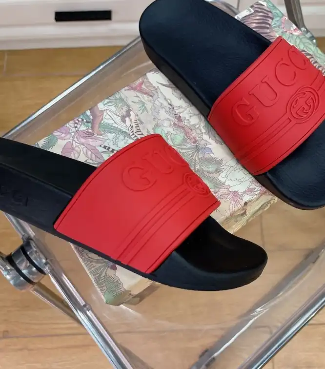 hype Gucci Slippers